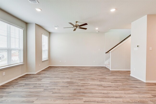 Building Photo - 11938 Amber Oak Wy