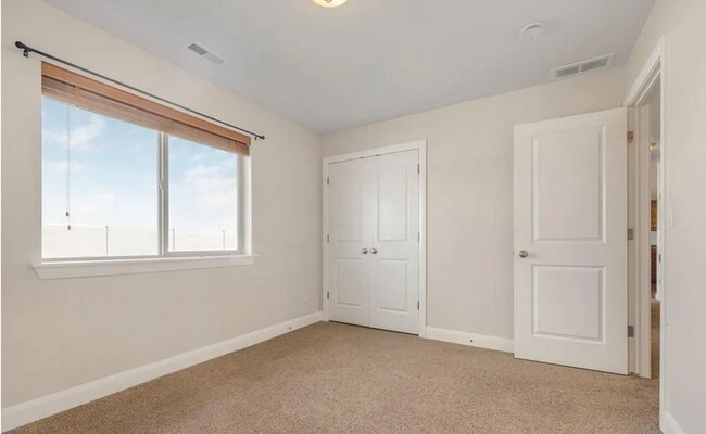 Building Photo - *$200 OFF FIRST MONTH RENT! | BEAUTIFUL 3 bed, 2 bath home in the desirable Summerfield Subdivision