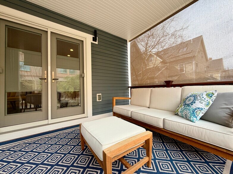 Building Photo - 13 Cottage Ave