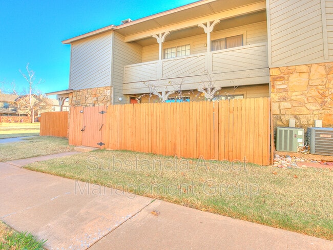 Building Photo - 14443 N Pennsylvania Ave