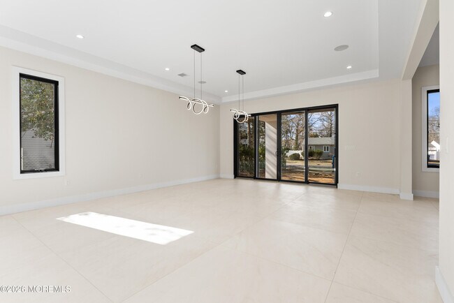 Building Photo - 150 Ampere Ave