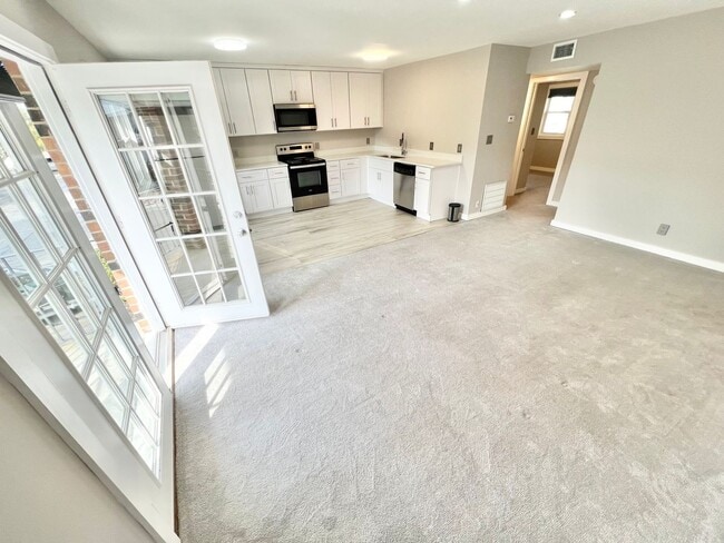 Building Photo - 5867 Poplar Hall Dr