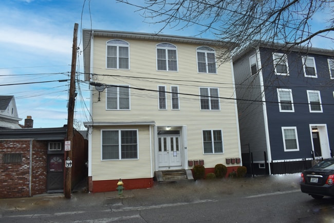 Building Photo - 58 Sutton St