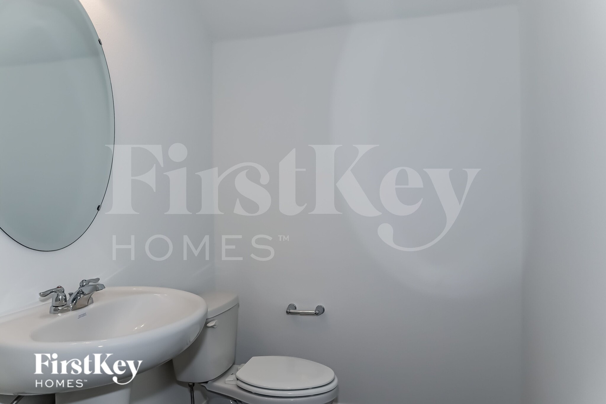 Building Photo - 1221 Spokane Pt