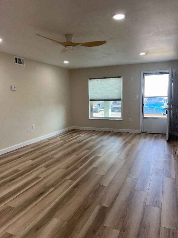 Building Photo - 190 E Olmstead Dr