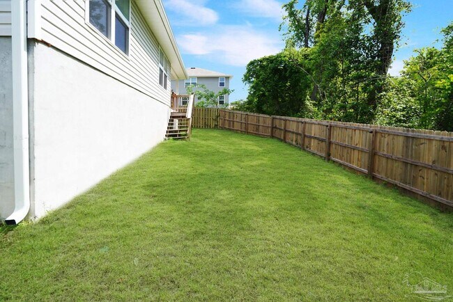 Building Photo - 7748 Alydar Lp