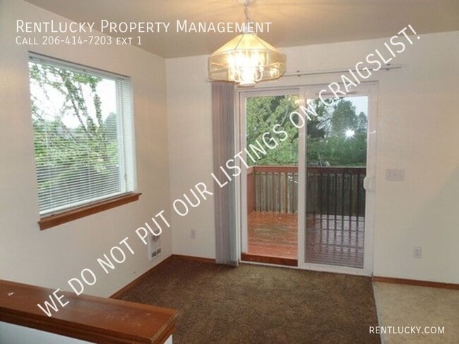 Building Photo - 1512 S Puget Dr
