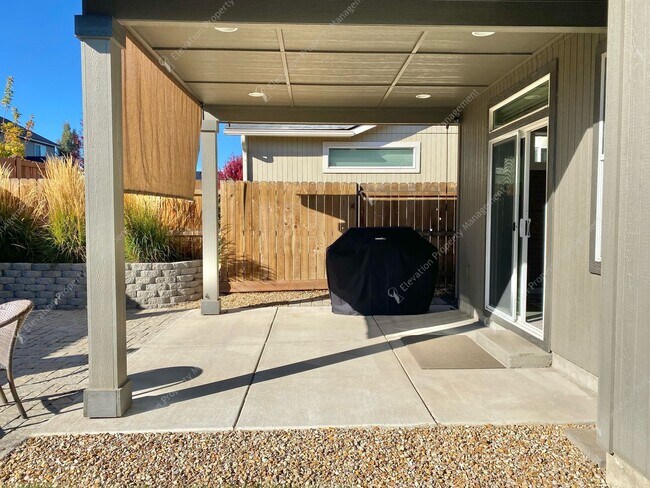 Building Photo - **UNFURNISHED**Beautiful Single-Level 3BR -2BA Home Near Redmond’s Upcoming Recreation Center