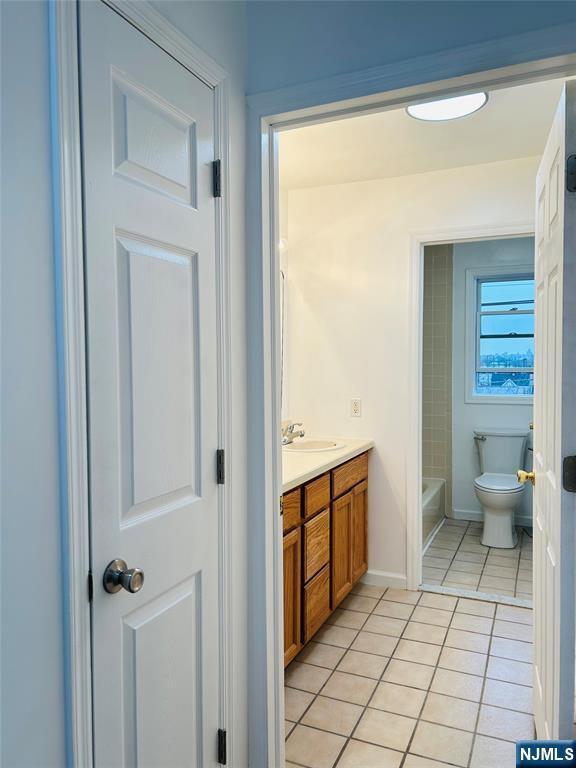 Building Photo - 360 Broad St