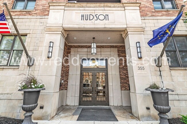 Building Photo - Coming Soon! – 1 Bed | 1.5 Bath Home in th...