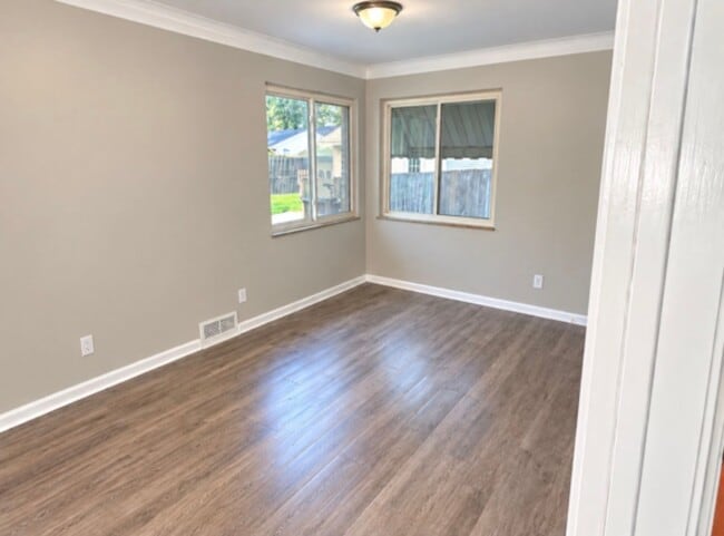 Building Photo - 3656 Torrance Dr