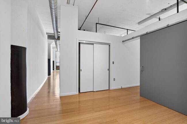 Building Photo - 1714 Memphis St