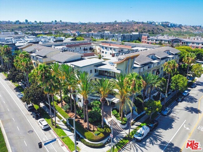 Building Photo - 13200 Pacific Promenade