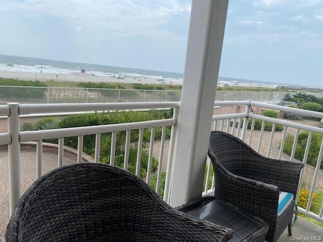 Building Photo - 830 Shore 2A