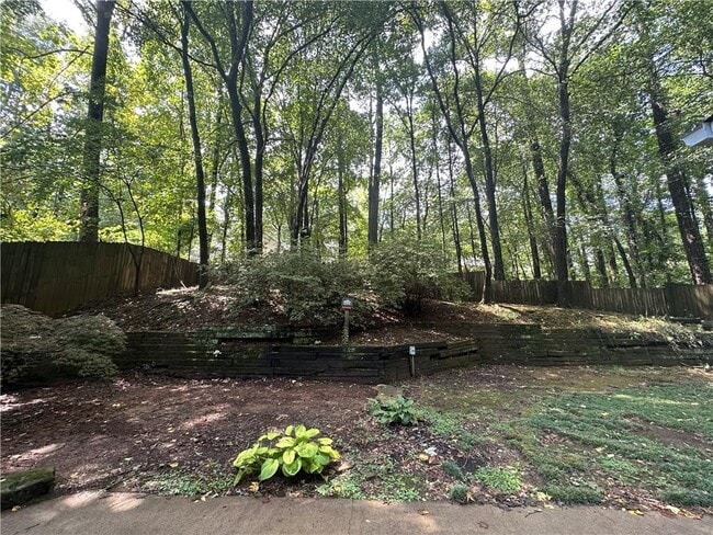 Building Photo - 10570 Turner Rd