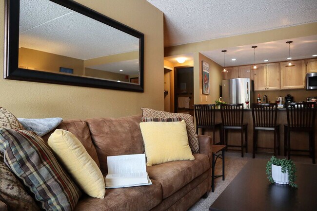 Building Photo - 455 Village Rd