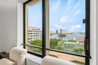 Building Photo - 150 Bradley Pl