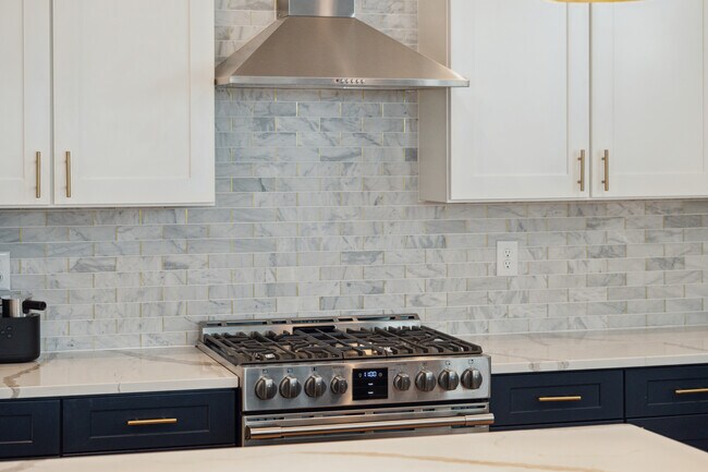 Building Photo - 1470 Mizzen Alley