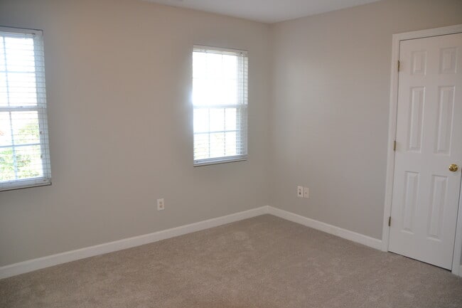 Building Photo - 148 Callan Park Ln