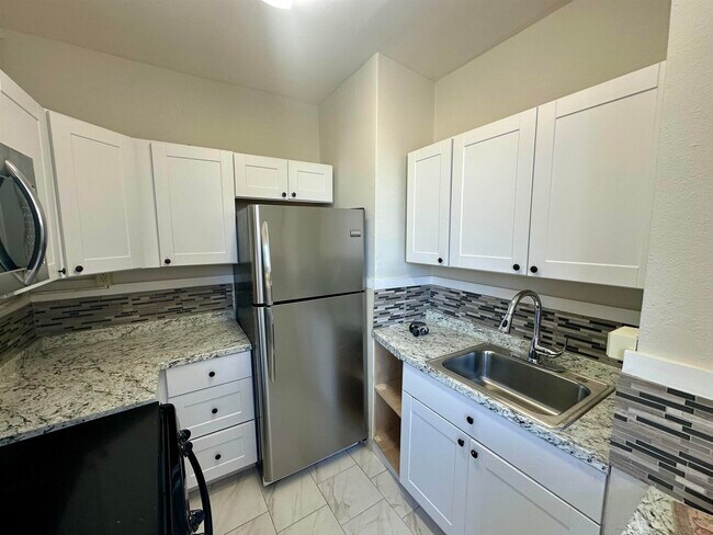 Building Photo - 3501 Ventnor Ave
