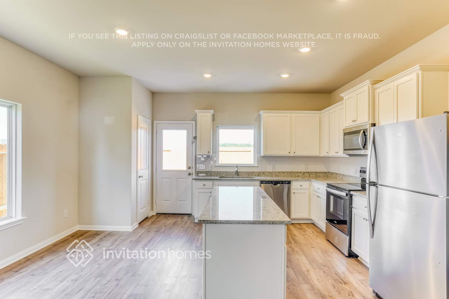 Building Photo - 8211 Burnt Orchid Dr