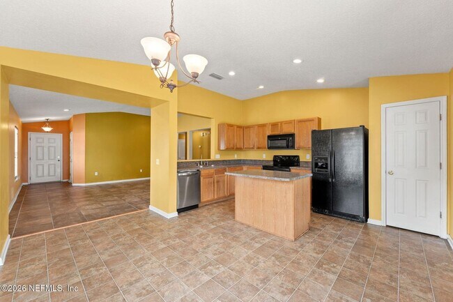 Building Photo - 11509 Brian Lakes Dr N
