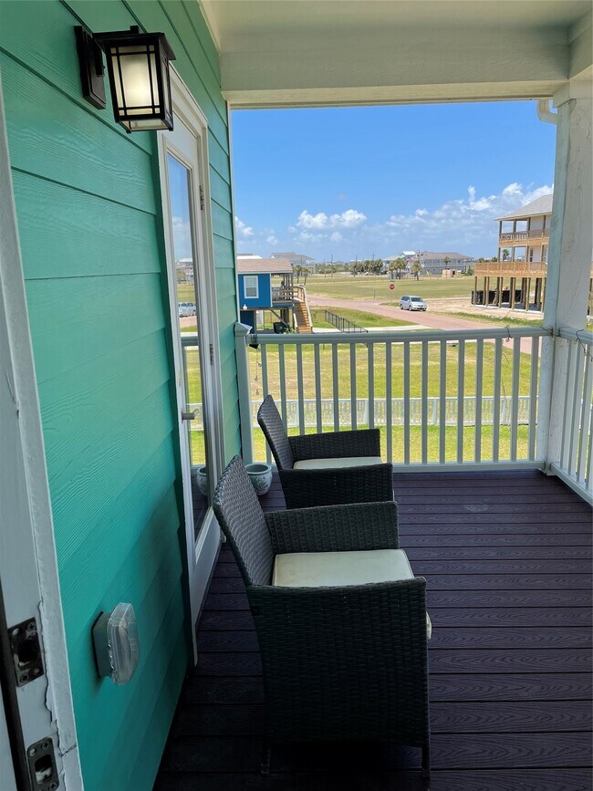 Building Photo - 22903 Miramar Dr