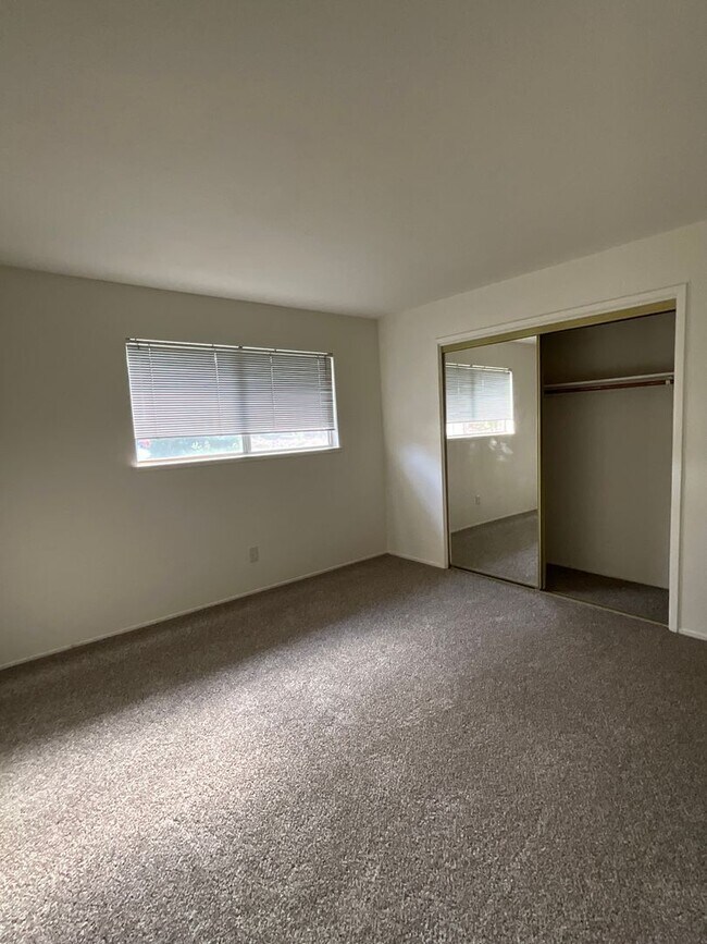 Building Photo - SPACIOUS 3 BED HOME IN ROCKLIN!!