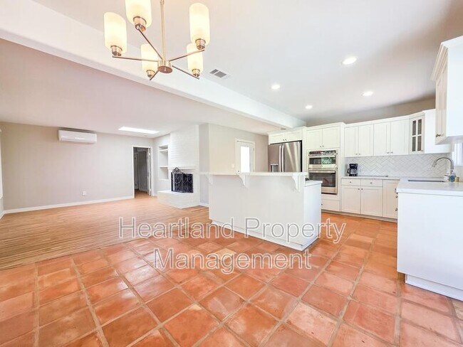 Building Photo - 3326 Orchard Hill Rd