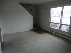 Living room - 5420 Schmutzler St