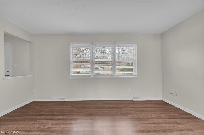 Building Photo - 5498 Broad Blvd