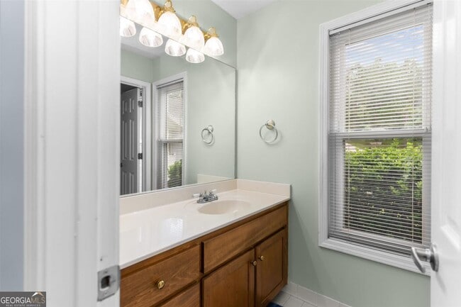 Building Photo - 1060 Old Rock Rd