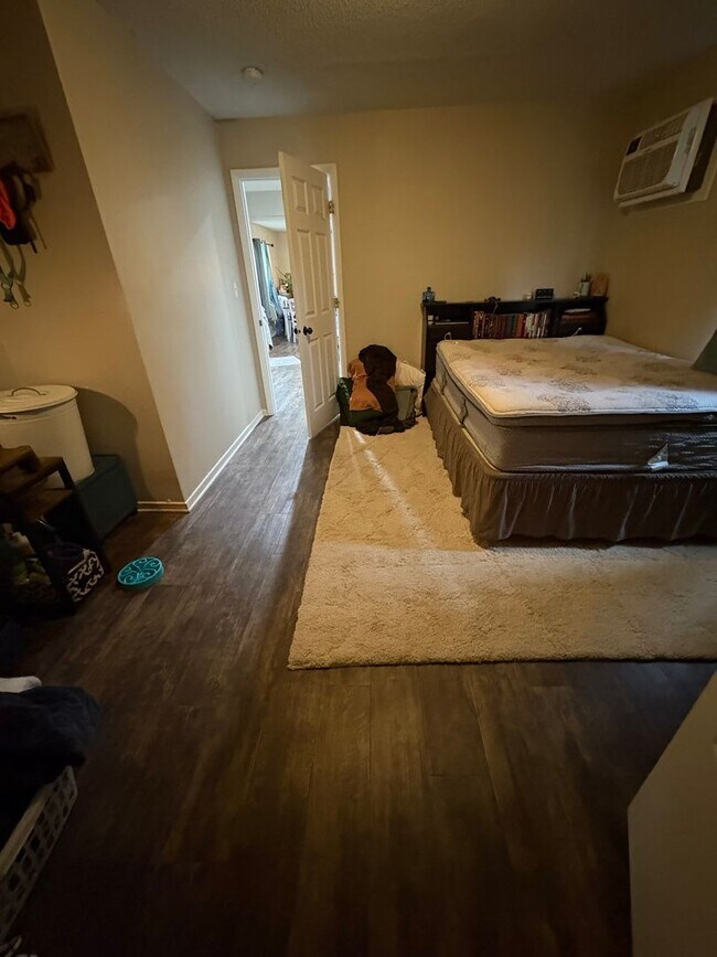 Building Photo - JCP - 02 - Charles St