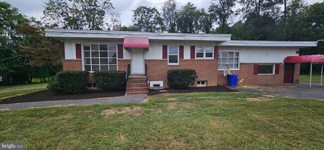 Primary Photo - 10879 Clarksville Pike