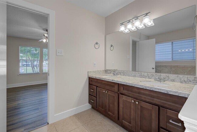 Building Photo - 18730 Atasca Oaks Dr