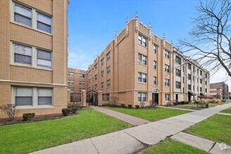 Building Photo - 1925b Grove Ave