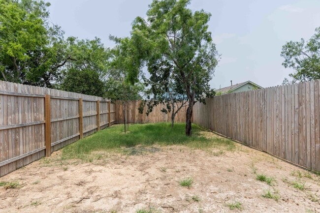 Building Photo - 4271 Thalweg Way