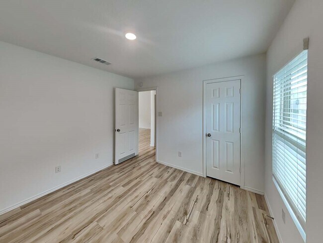 Building Photo - 6171 Dunsmore Cyn Ln