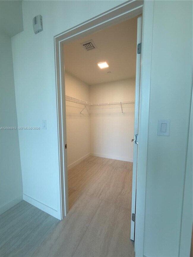 Building Photo - 77 SE 5th St