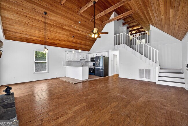 Building Photo - 720 Corbin Ave