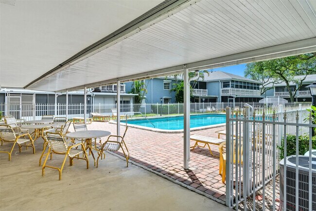 Building Photo - 7556 Stirling Rd