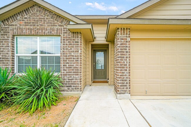 Building Photo - First time rental!