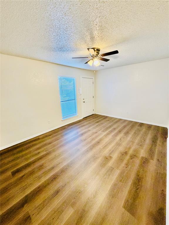 Building Photo - 1901 E Lindsey St