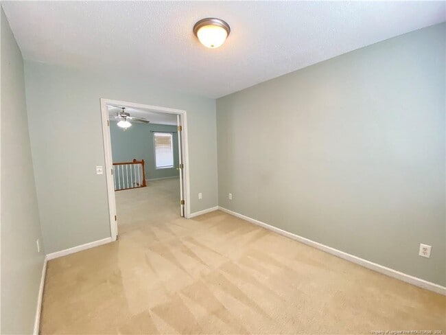 Building Photo - 346 Cresthaven Dr