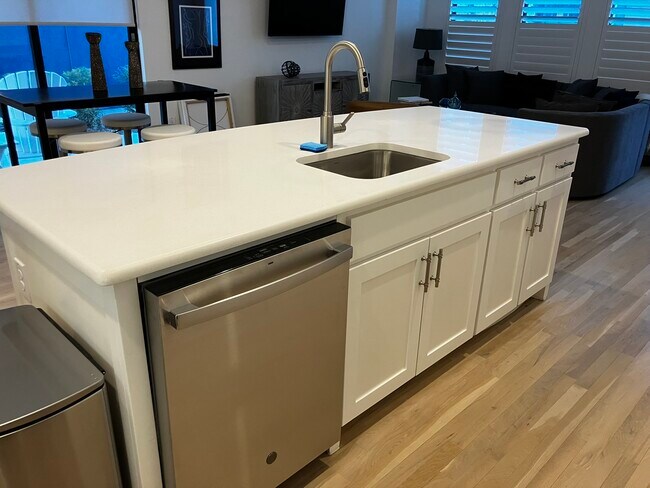 Building Photo - 522 Winners Cir