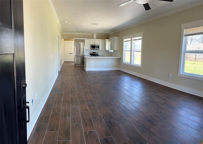 Building Photo - 1148 Panama St