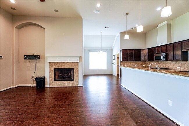 Building Photo - 6011 Watford Bend