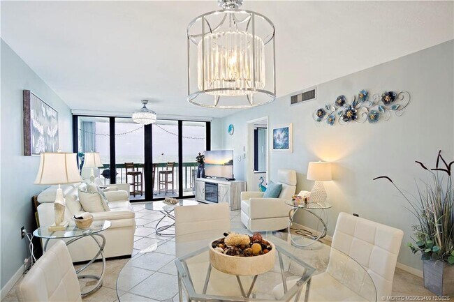 Building Photo - 9940 S Ocean Dr