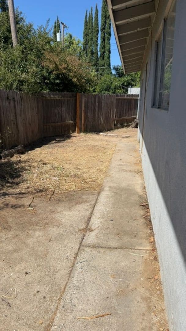 Building Photo - Duplex for RENT!