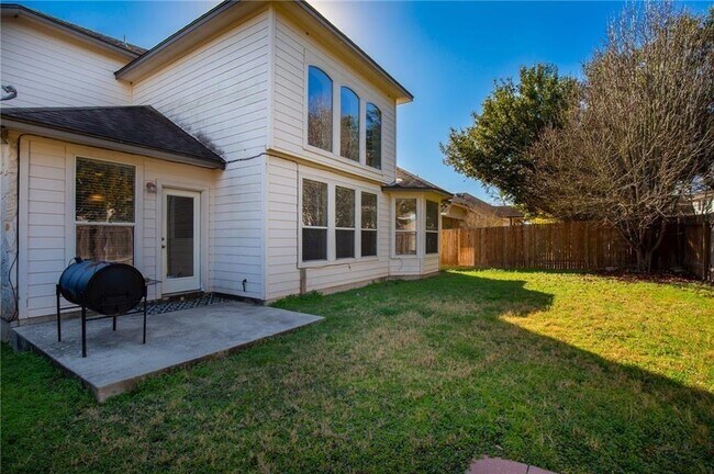Building Photo - 10112 Channel Island Dr